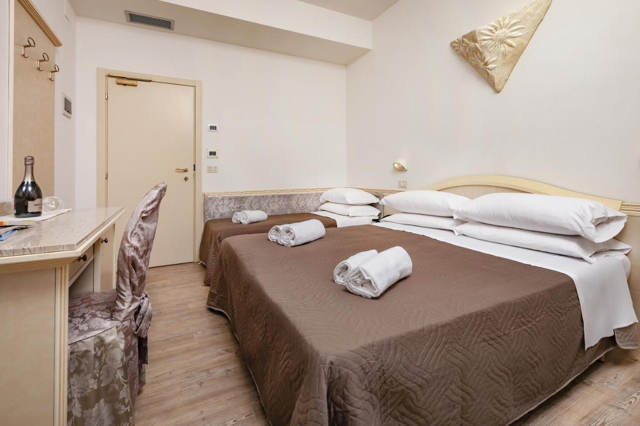 Ariminum Hotel リミニ エクステリア 写真