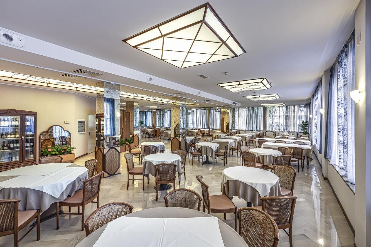 Ariminum Hotel リミニ エクステリア 写真